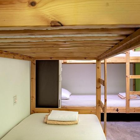 Pods The Backpackers Home & Cafe, Куала Лумпур Екстериор снимка