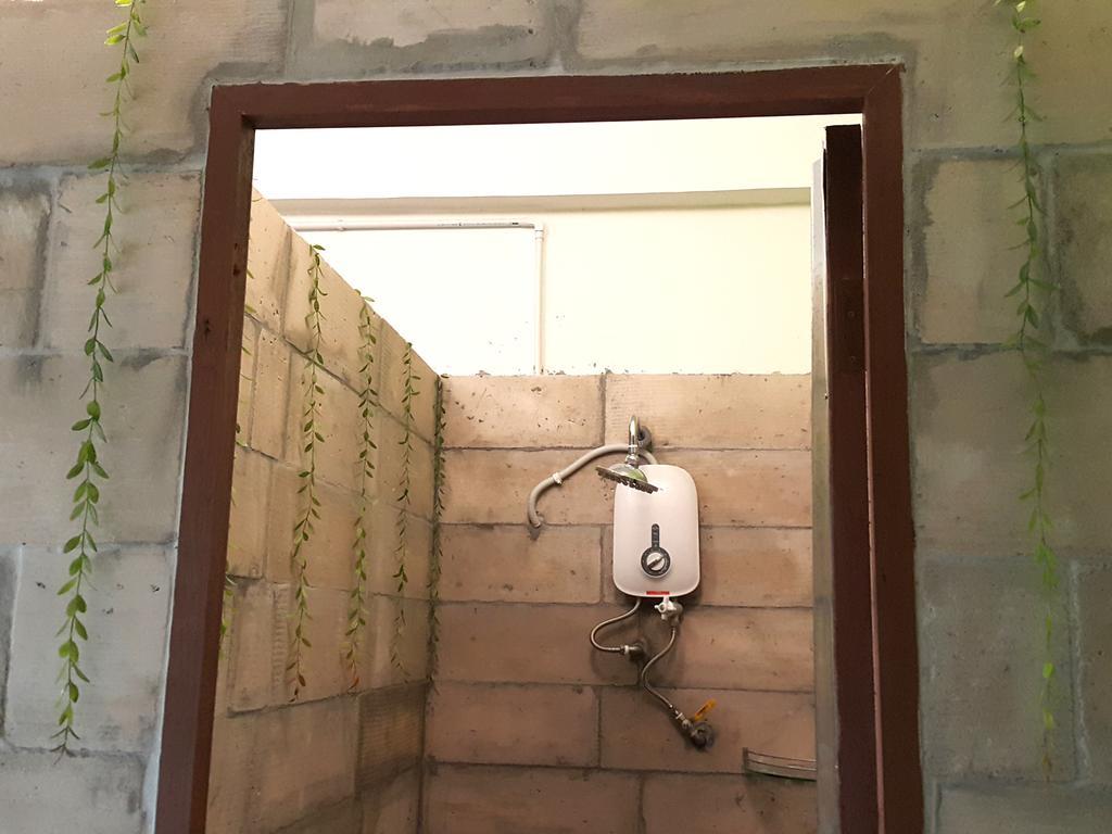 Pods The Backpackers Home & Cafe, Куала Лумпур Екстериор снимка