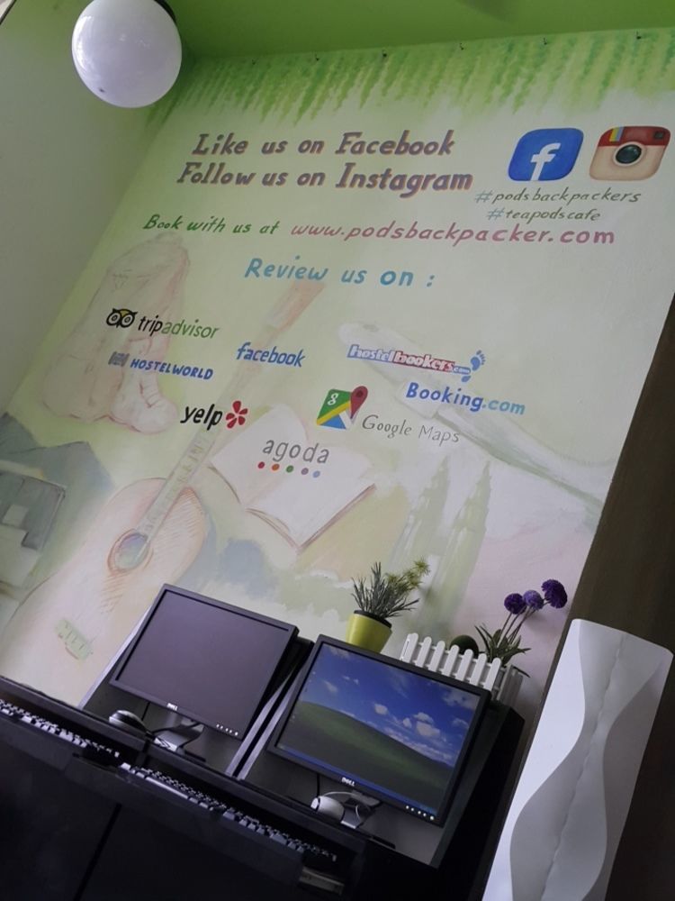 Pods The Backpackers Home & Cafe, Куала Лумпур Екстериор снимка