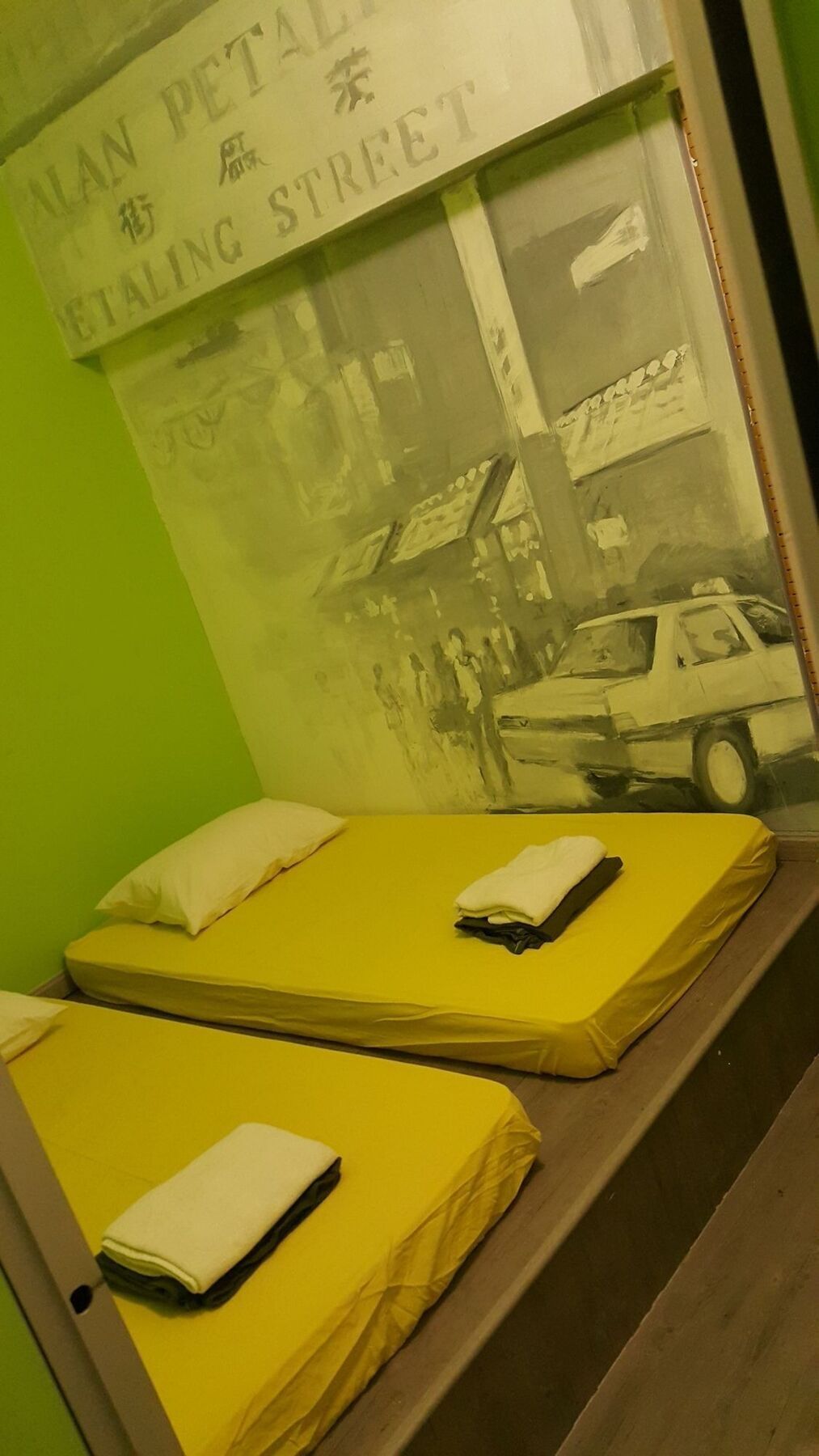 Pods The Backpackers Home & Cafe, Куала Лумпур Екстериор снимка