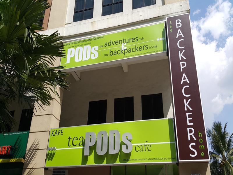 Pods The Backpackers Home & Cafe, Куала Лумпур Екстериор снимка