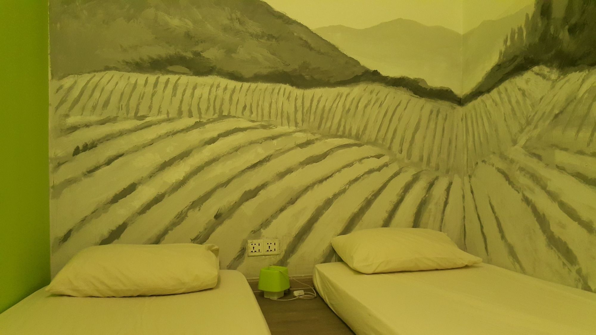 Pods The Backpackers Home & Cafe, Куала Лумпур Екстериор снимка